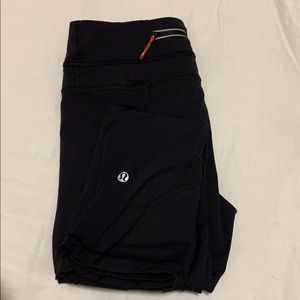 Black Lululemon Crop leggings